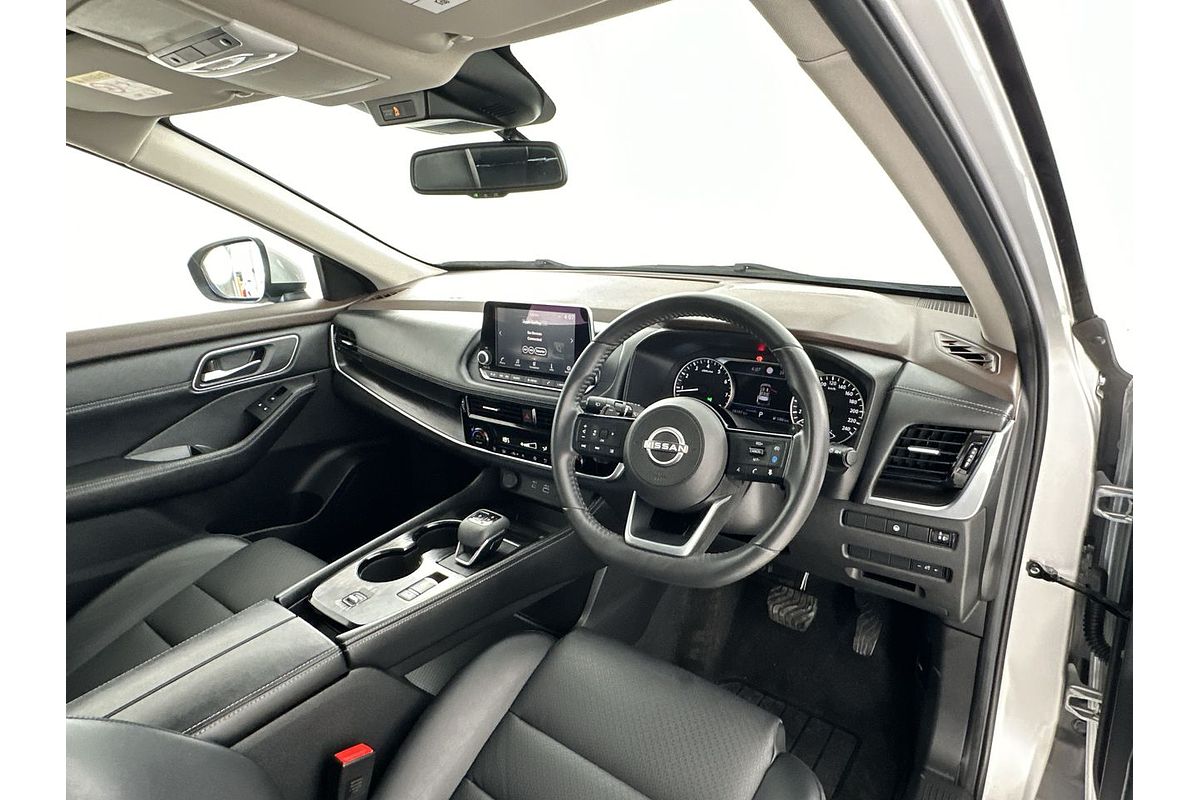 2024 Nissan X-TRAIL ST-L T33