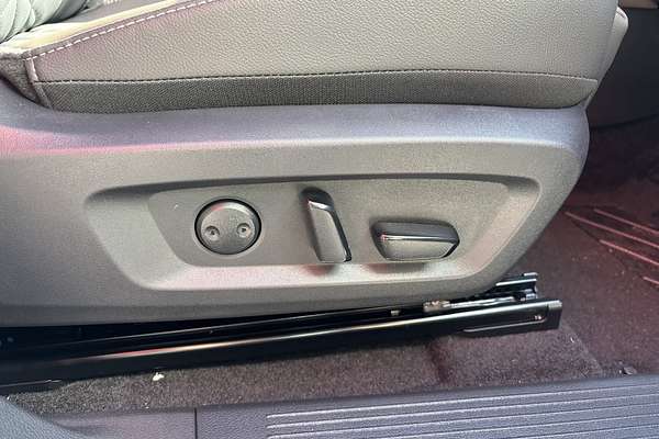 2025 Nissan QASHQAI Ti J12