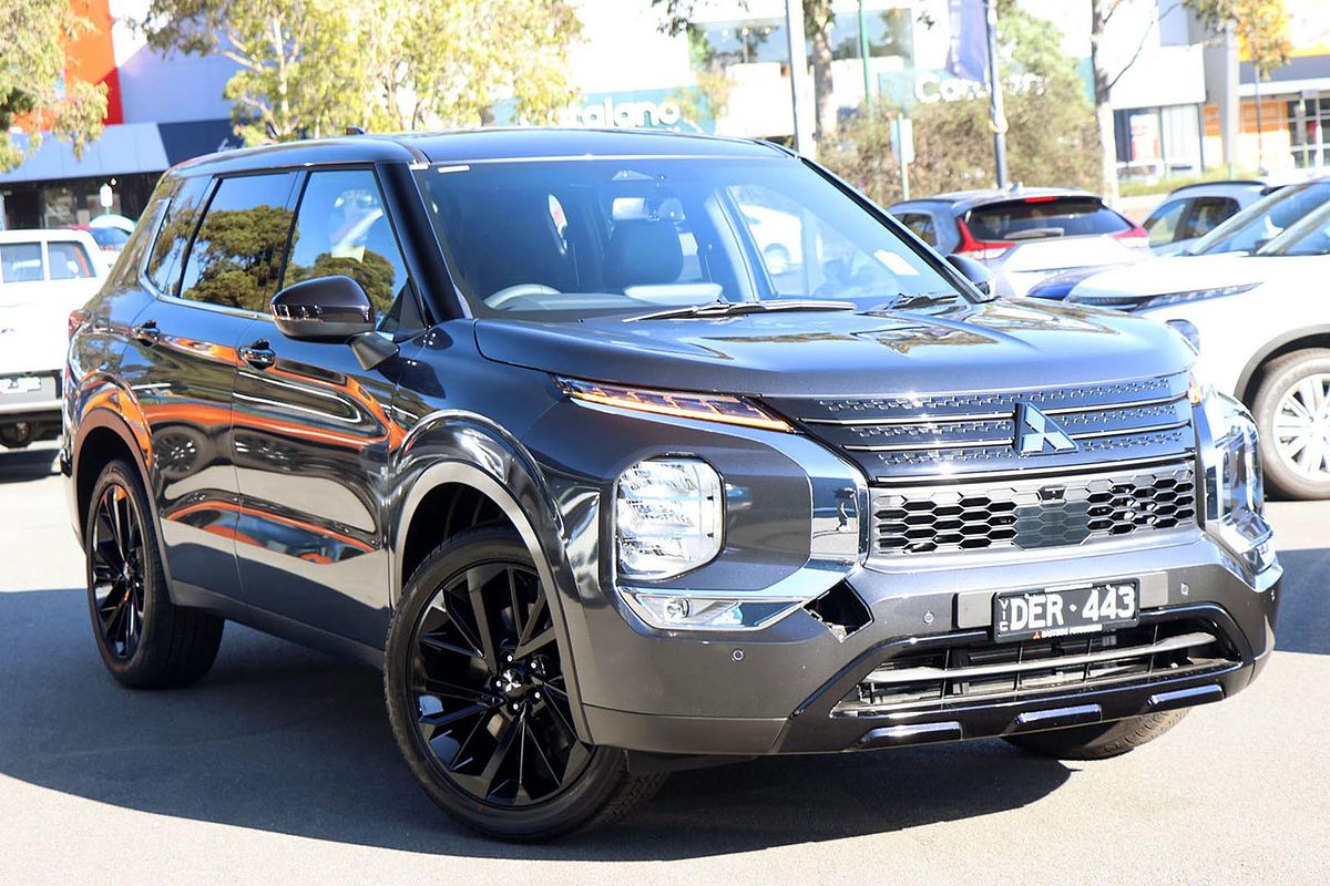 2024 Mitsubishi Outlander Black Edition ZM