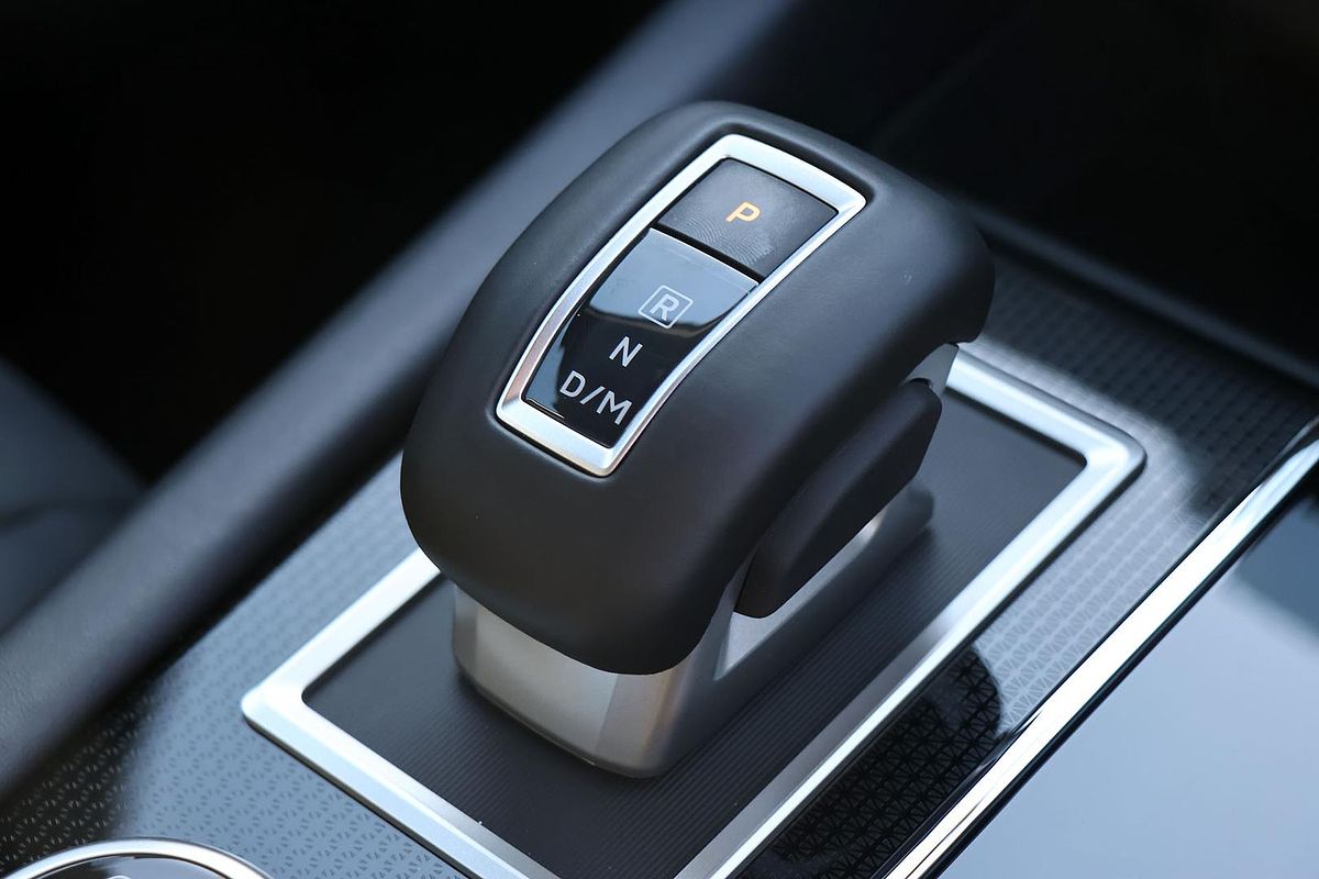 2024 Mitsubishi Outlander Black Edition ZM