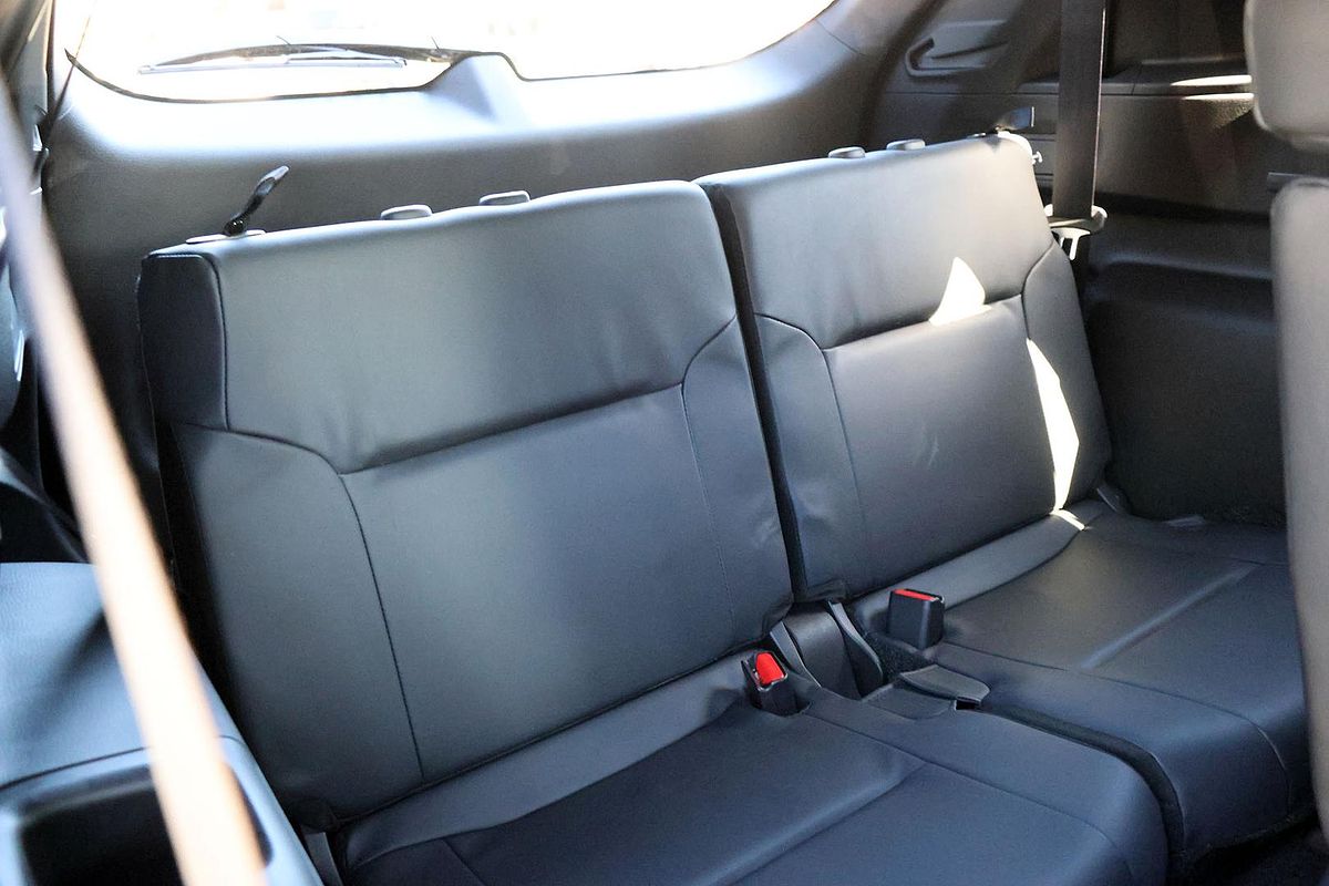 2024 Mitsubishi Outlander Black Edition ZM