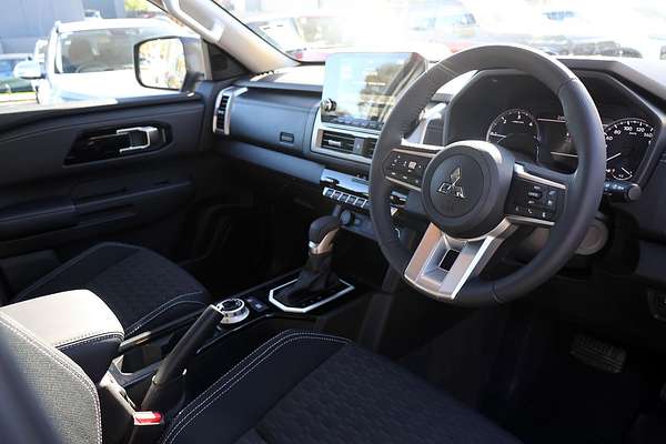 2025 Mitsubishi Triton GLS MV 4X4