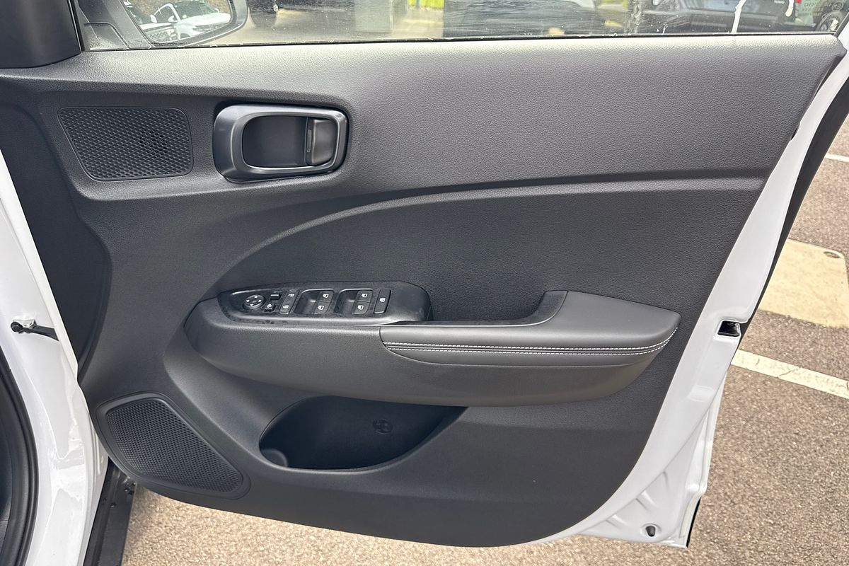 2025 Hyundai Venue Active QX.V5