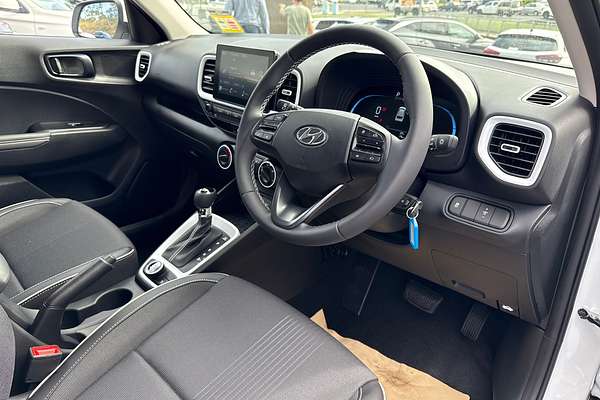 2025 Hyundai Venue Active QX.V5