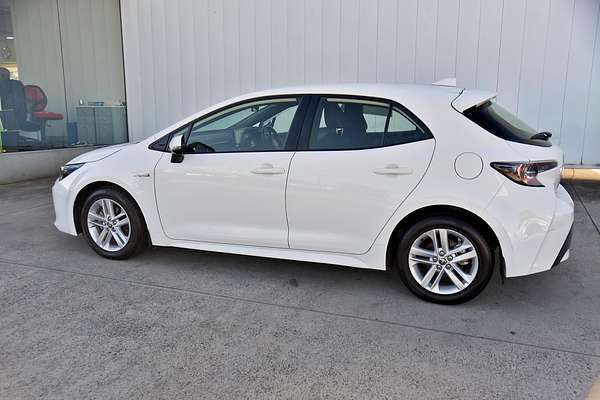 2022 Toyota Corolla Ascent Sport Hybrid ZWE211R