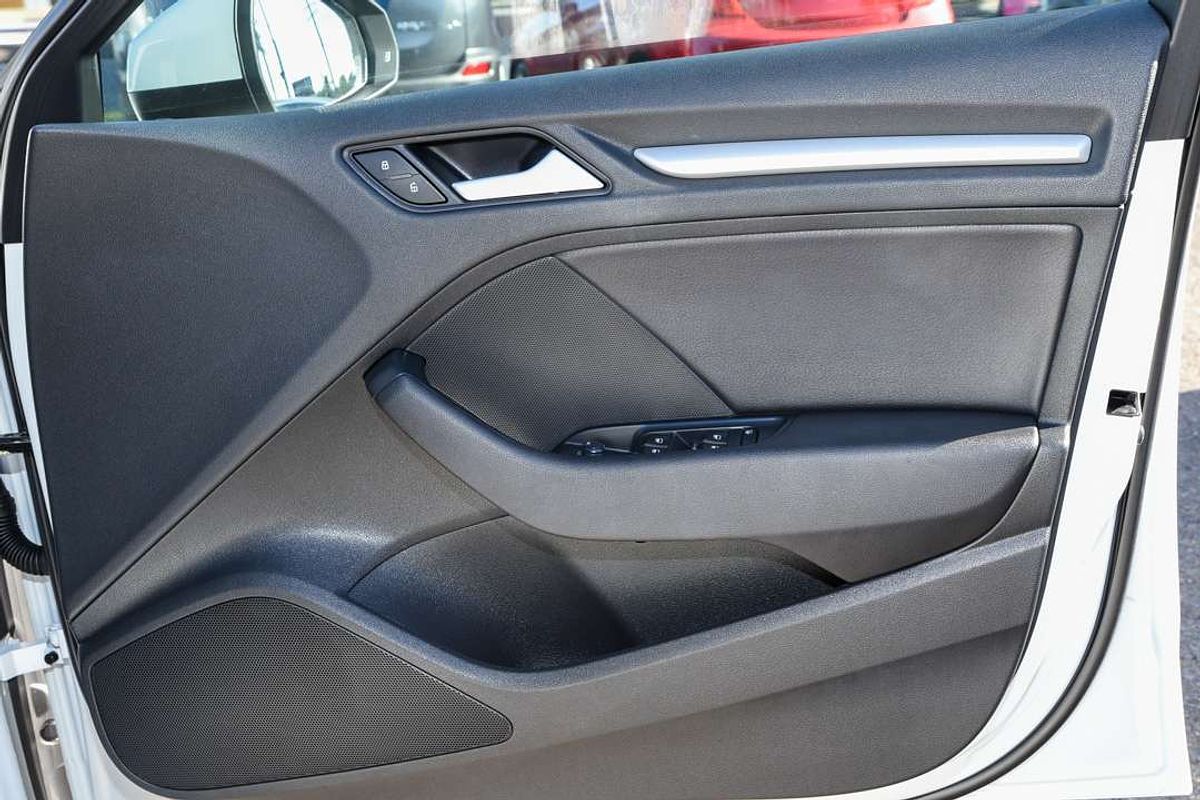 2013 Audi A3 Attraction 8V