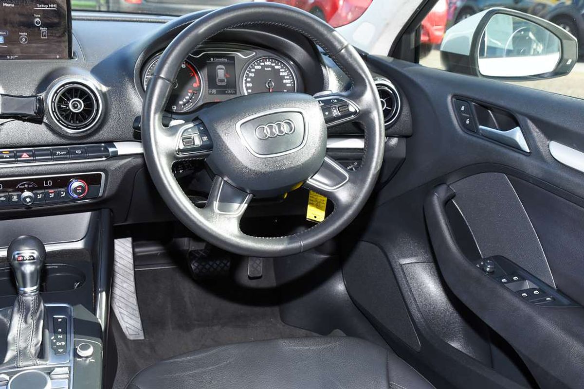 2013 Audi A3 Attraction 8V