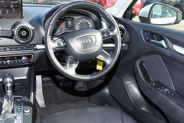 2013 Audi A3 Attraction 8V
