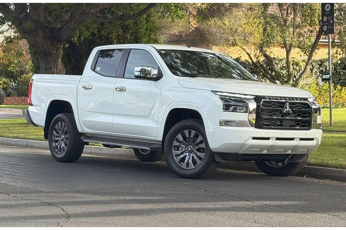 2024 Mitsubishi Triton GLS MV 4X4