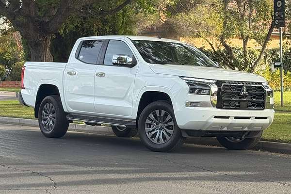2024 Mitsubishi Triton GLS MV 4X4