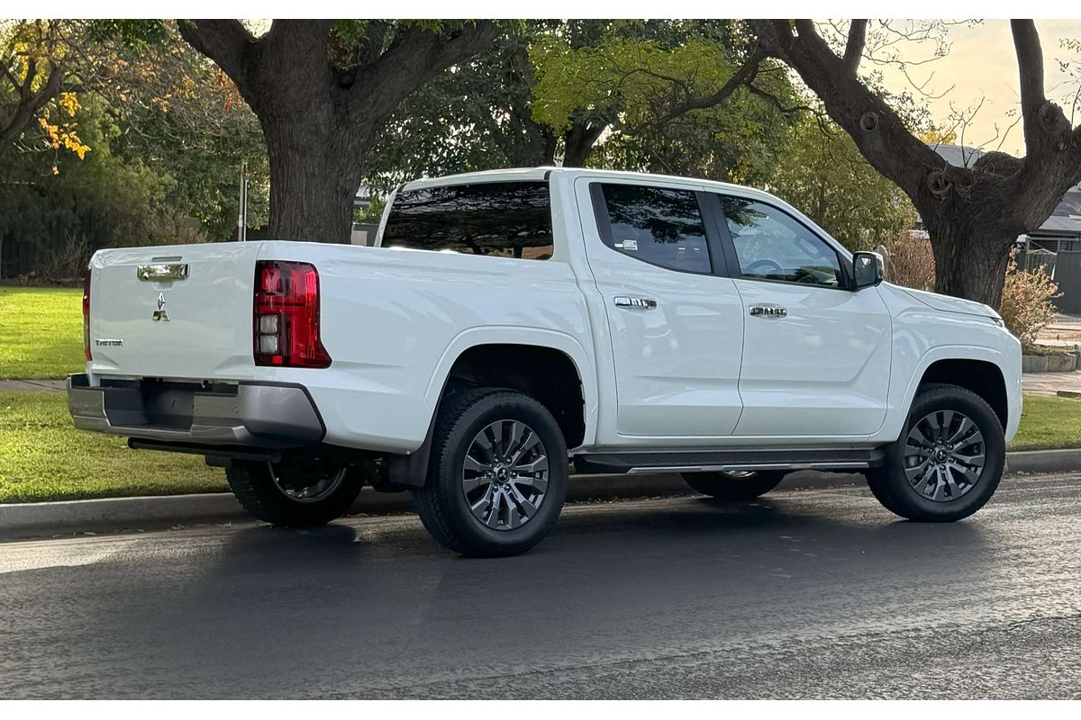 2024 Mitsubishi Triton GLS MV 4X4