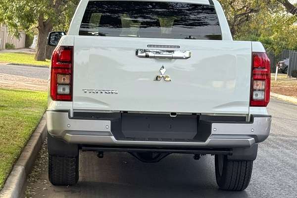 2024 Mitsubishi Triton GLS MV 4X4