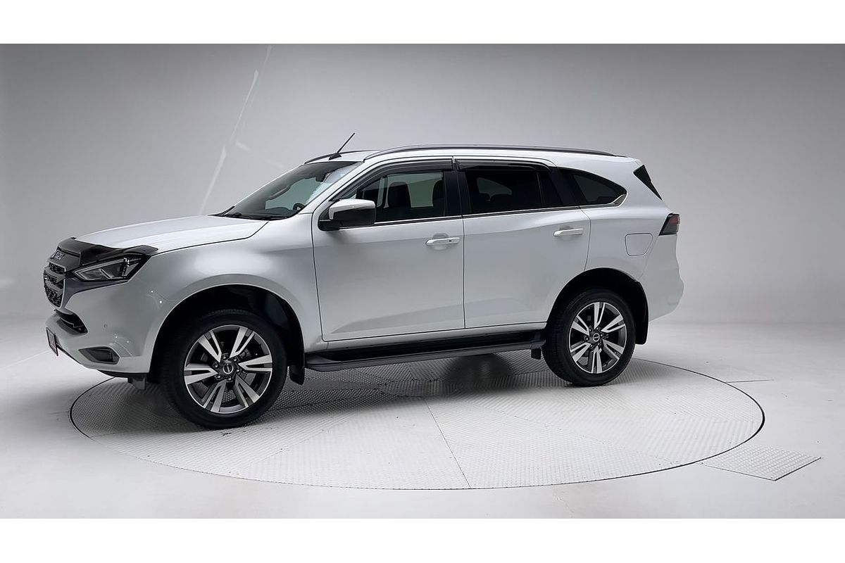 2023 Isuzu MU-X LS-T