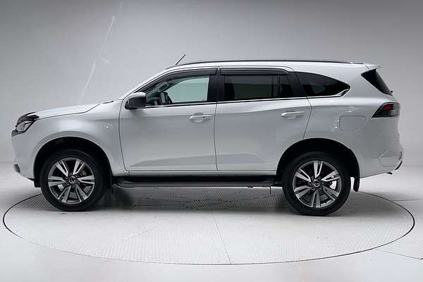 2023 Isuzu MU-X LS-T