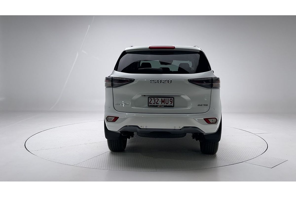 2023 Isuzu MU-X LS-T