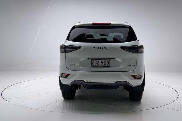 2023 Isuzu MU-X LS-T