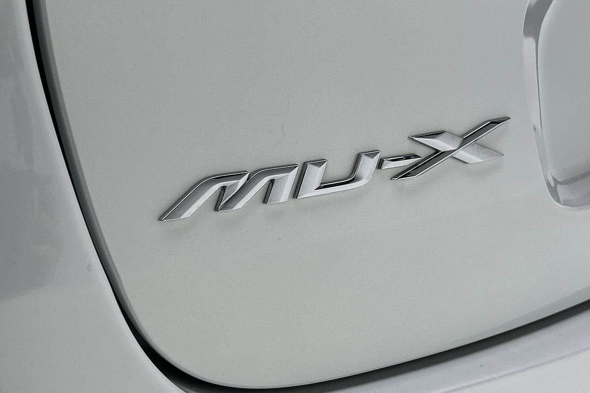 2023 Isuzu MU-X LS-T