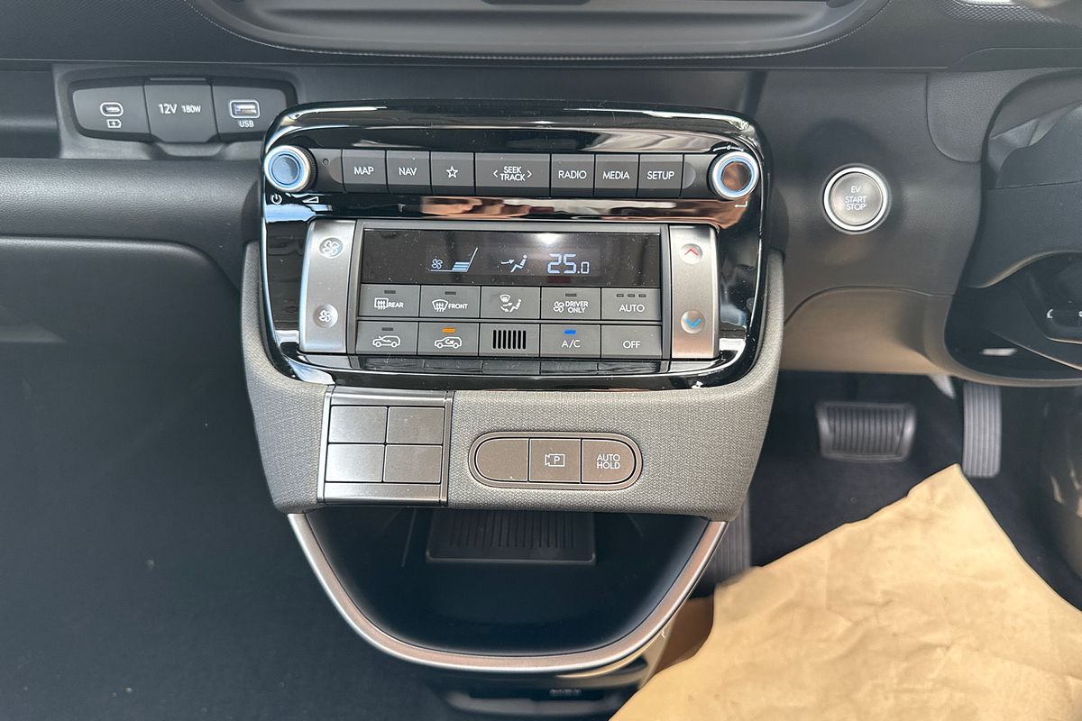 2024 Hyundai INSTER AX.V1