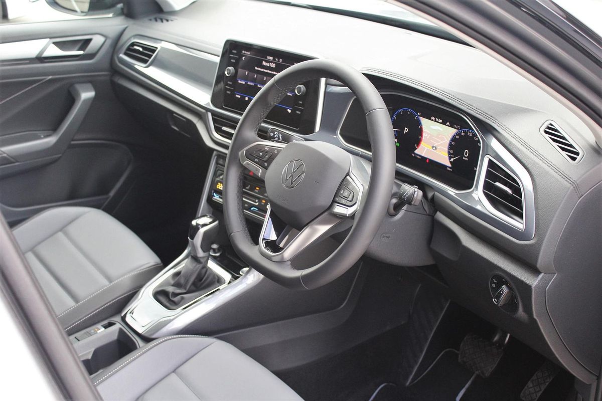 2025 Volkswagen T-Roc 110TSI Style D11