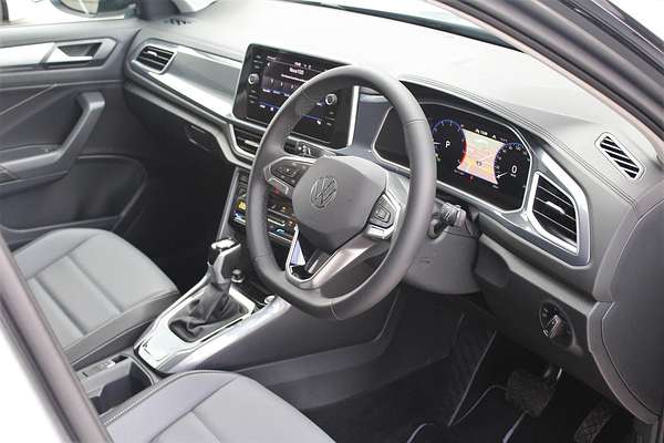 2025 Volkswagen T-Roc 110TSI Style D11