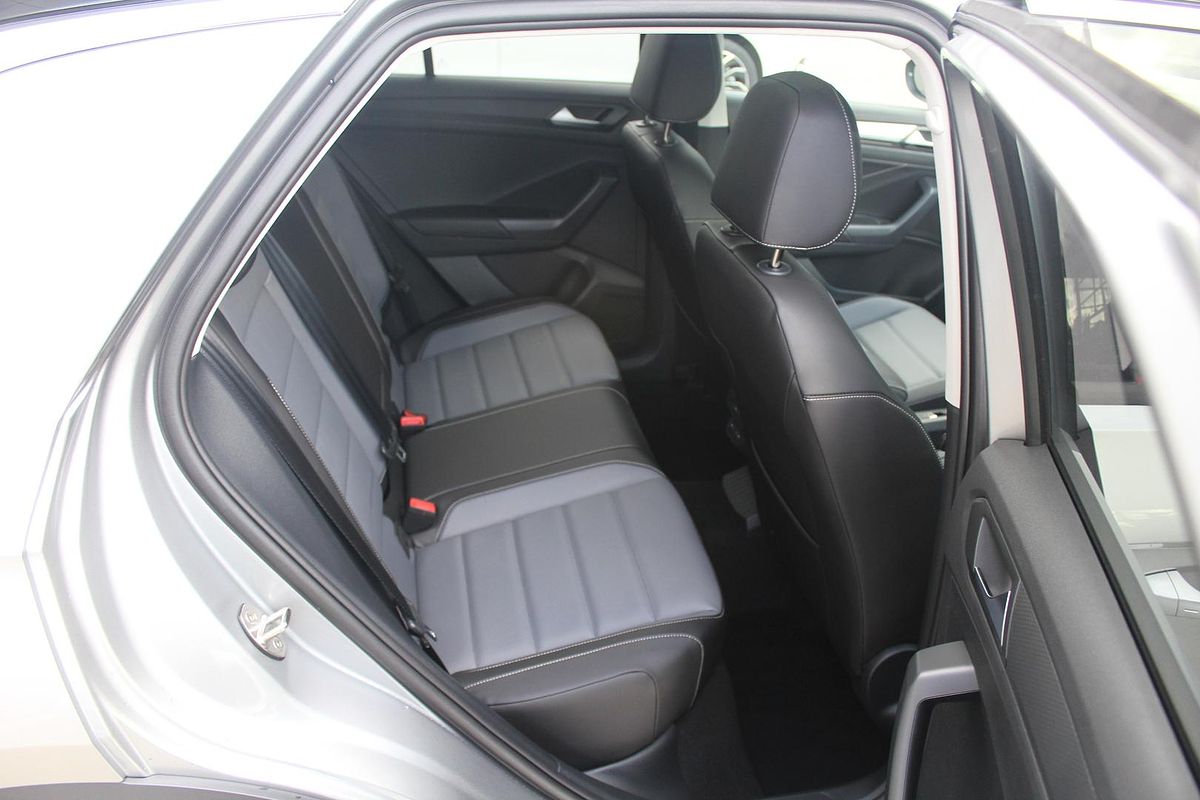 2025 Volkswagen T-Roc 110TSI Style D11