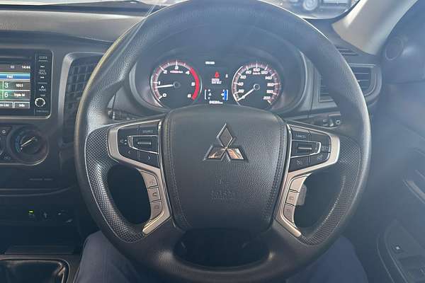 2018 Mitsubishi Triton GLX MR 4X4