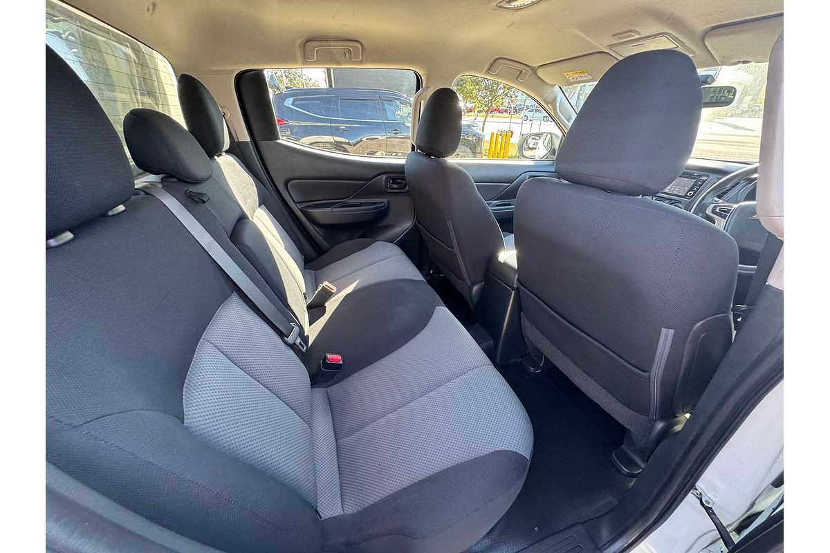 2018 Mitsubishi Triton GLX MR 4X4