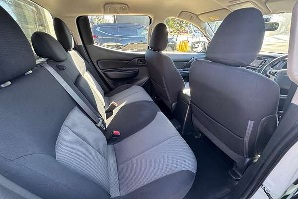 2018 Mitsubishi Triton GLX MR 4X4