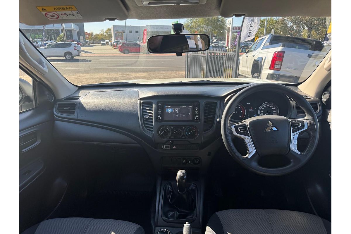 2018 Mitsubishi Triton GLX MR 4X4