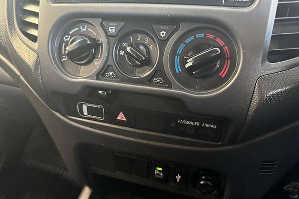 2018 Mitsubishi Triton GLX MR 4X4