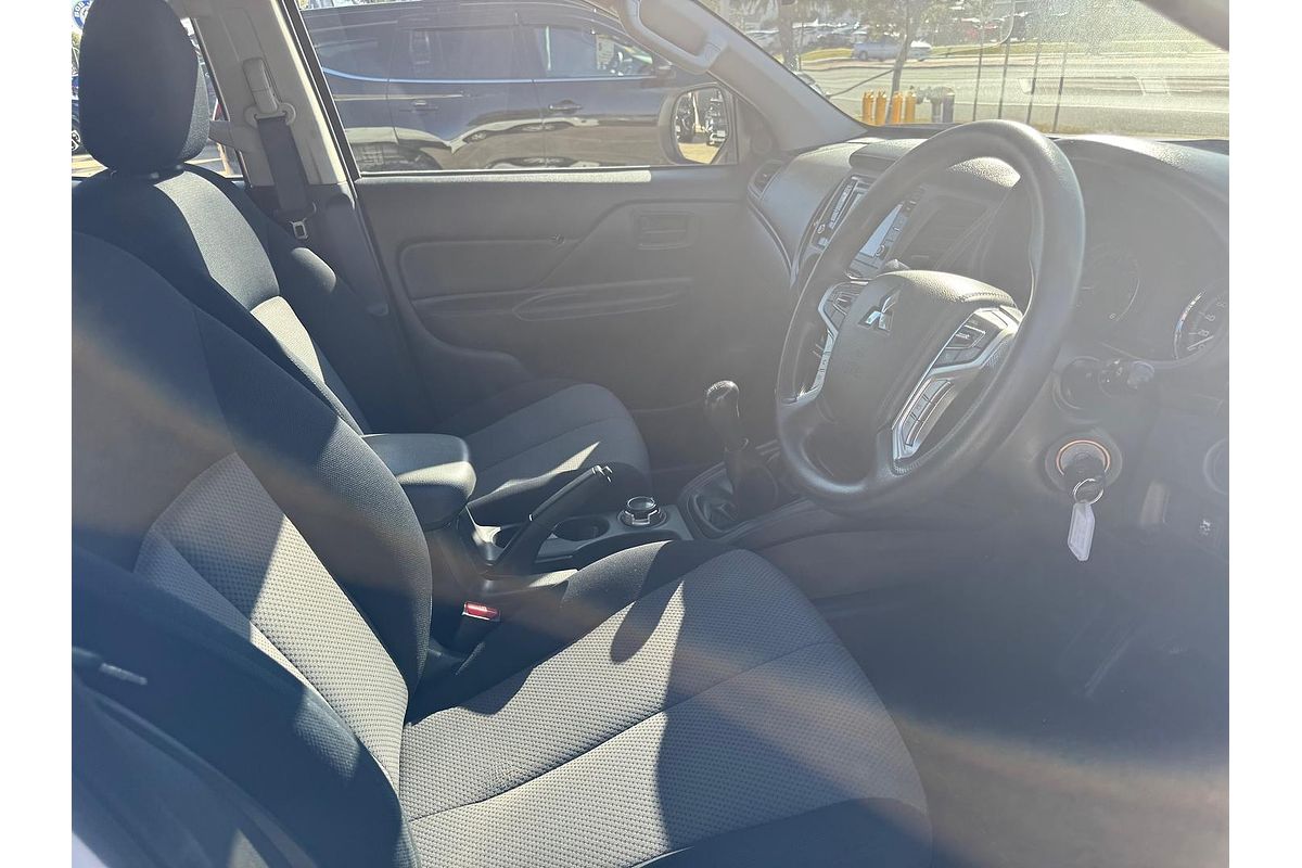 2018 Mitsubishi Triton GLX MR 4X4