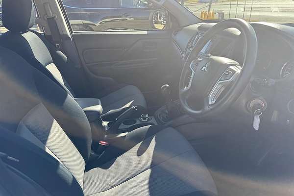 2018 Mitsubishi Triton GLX MR 4X4