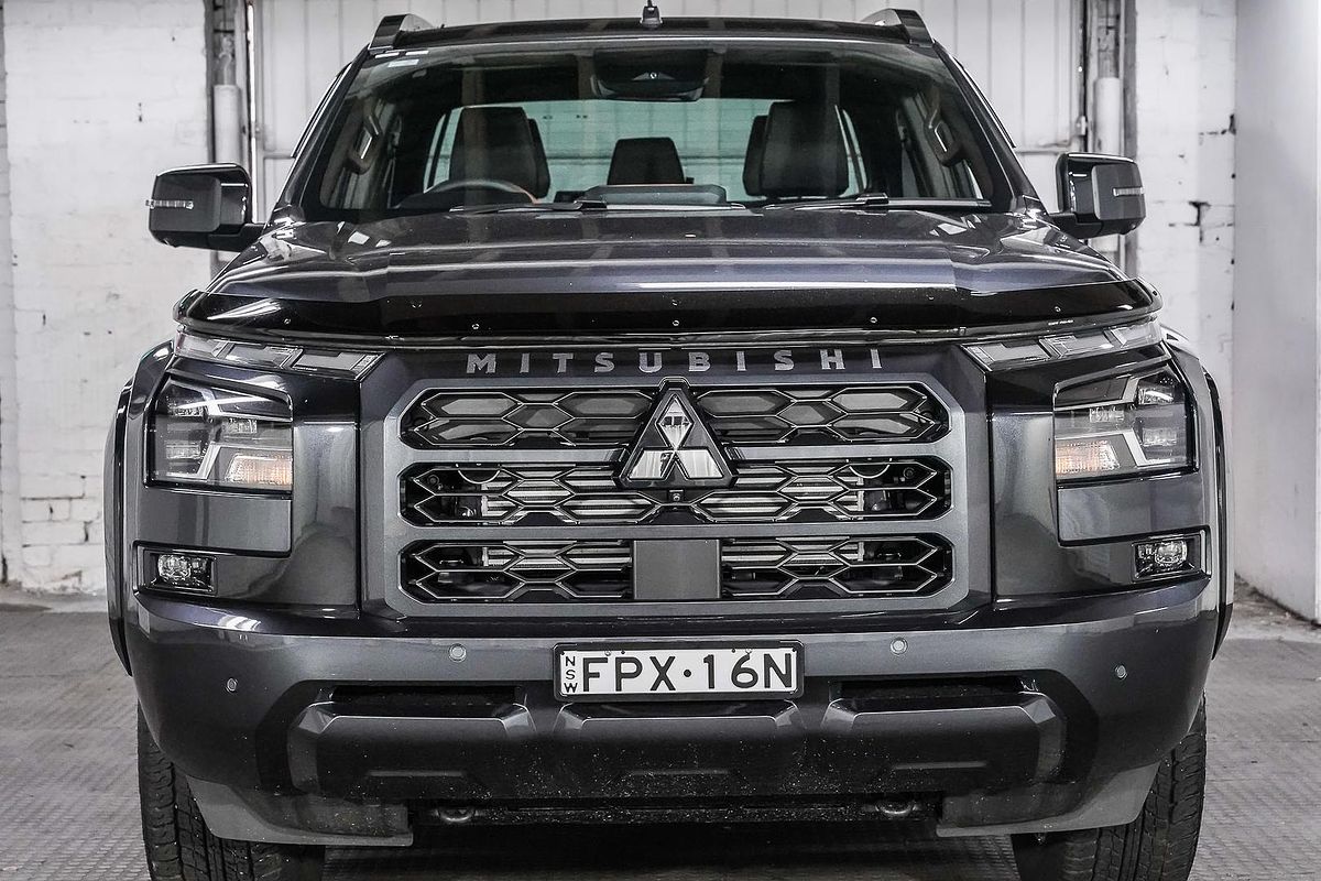 2025 Mitsubishi Triton GSR MV 4X4