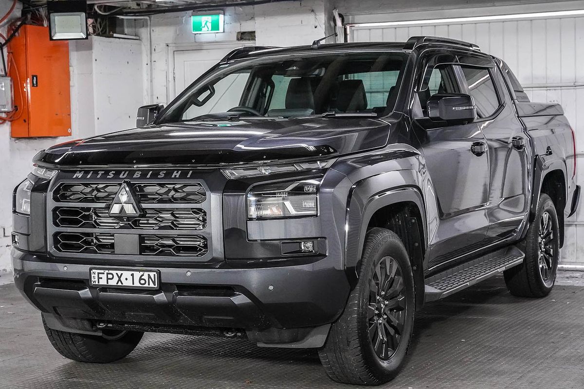 2025 Mitsubishi Triton GSR MV 4X4