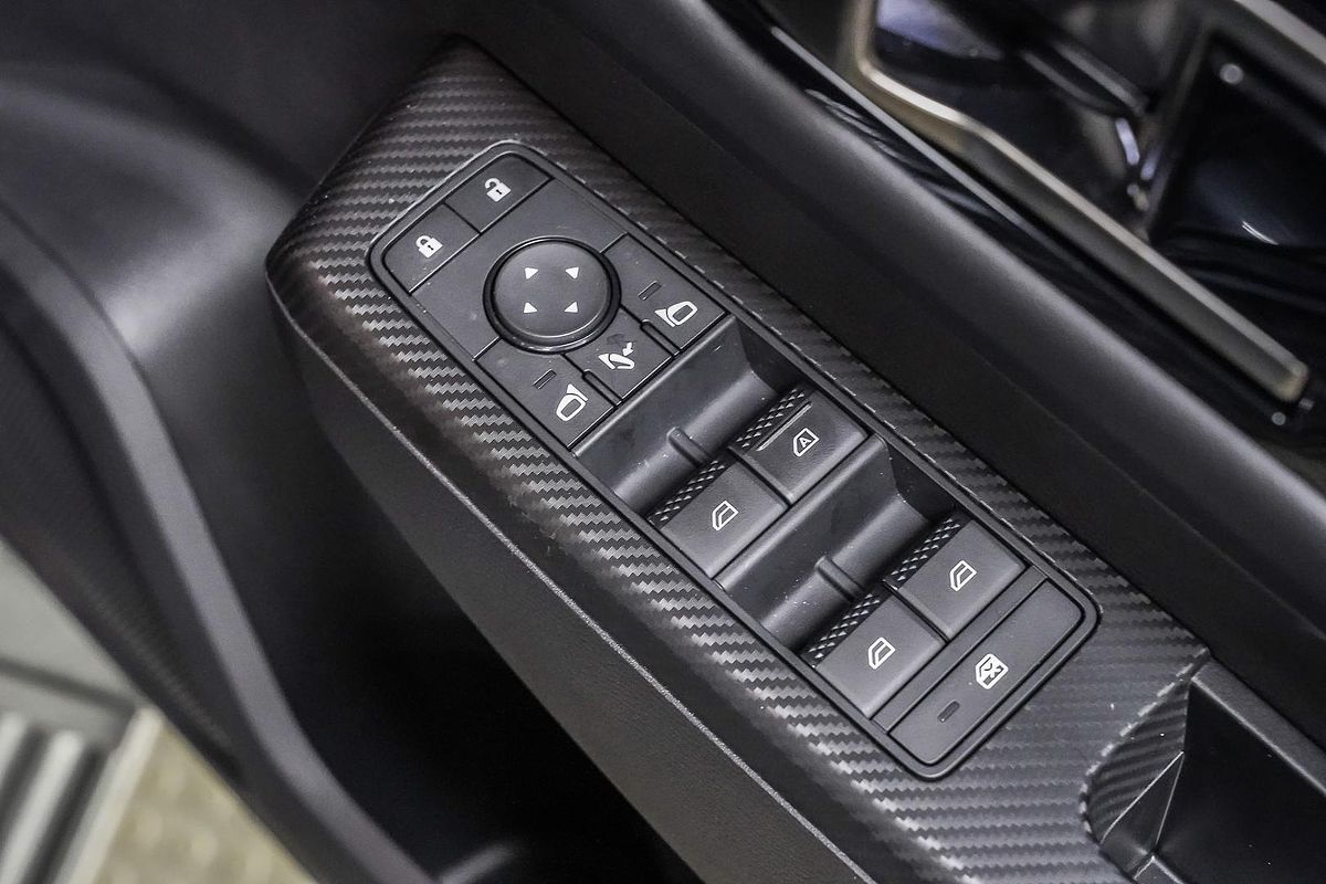 2025 Mitsubishi Triton GSR MV 4X4