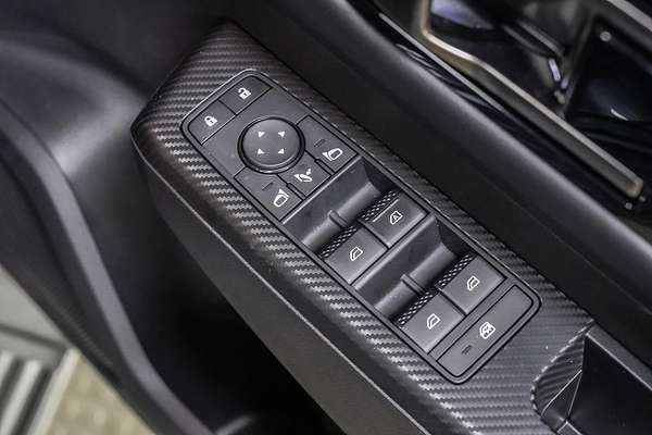 2025 Mitsubishi Triton GSR MV 4X4