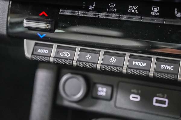 2025 Mitsubishi Triton GSR MV 4X4