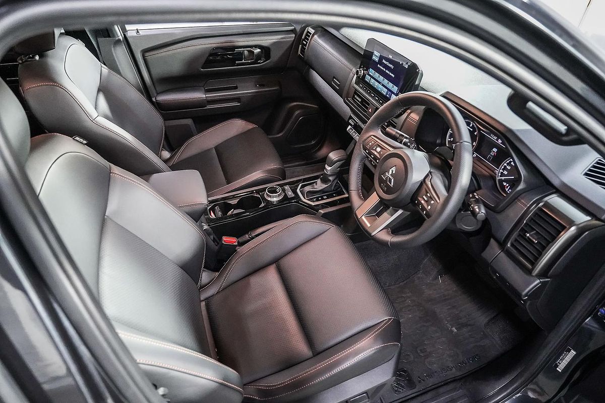 2025 Mitsubishi Triton GSR MV 4X4