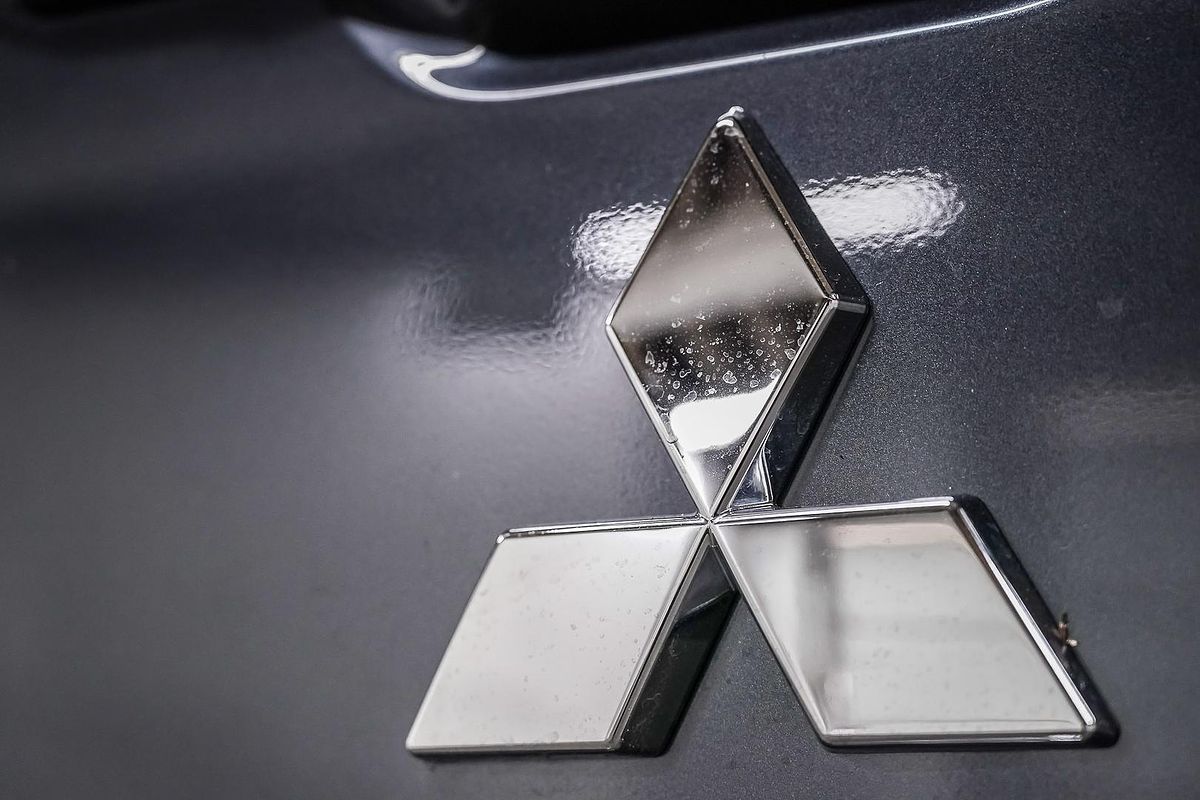 2025 Mitsubishi Triton GSR MV 4X4