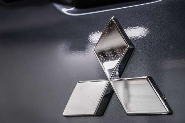 2025 Mitsubishi Triton GSR MV 4X4