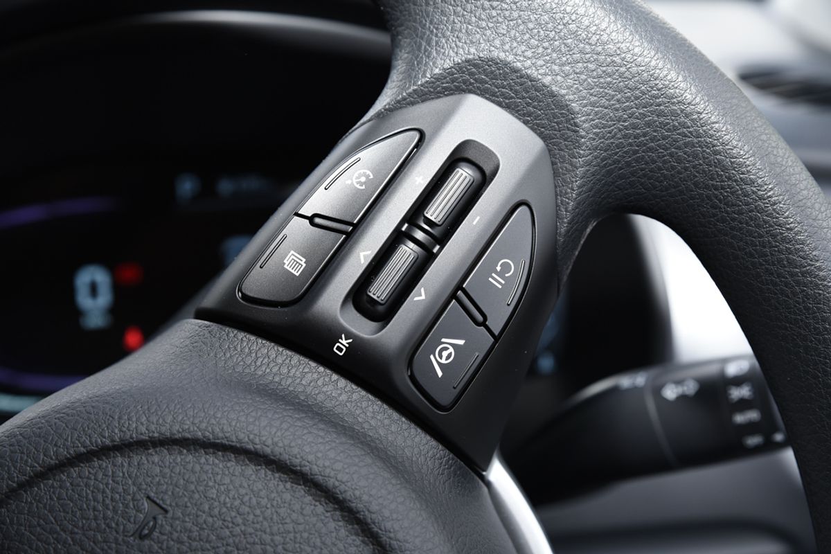 2024 Kia Stonic S YB