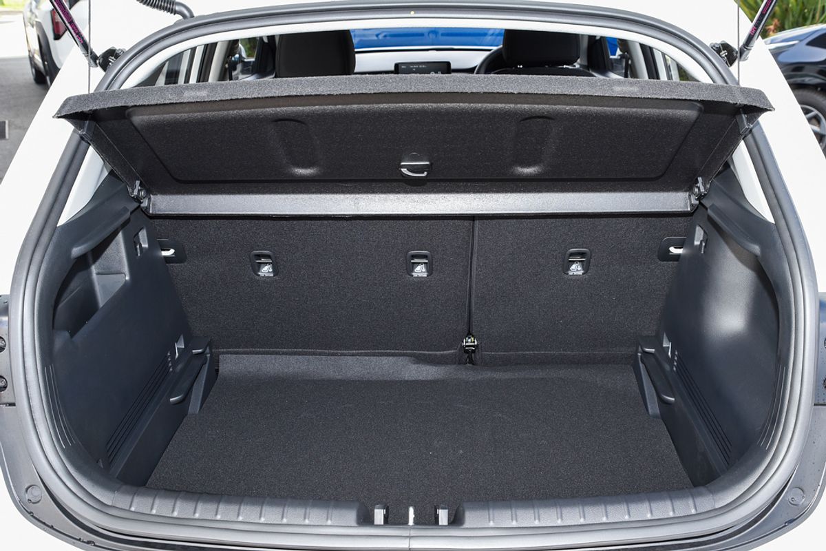 2024 Kia Stonic S YB