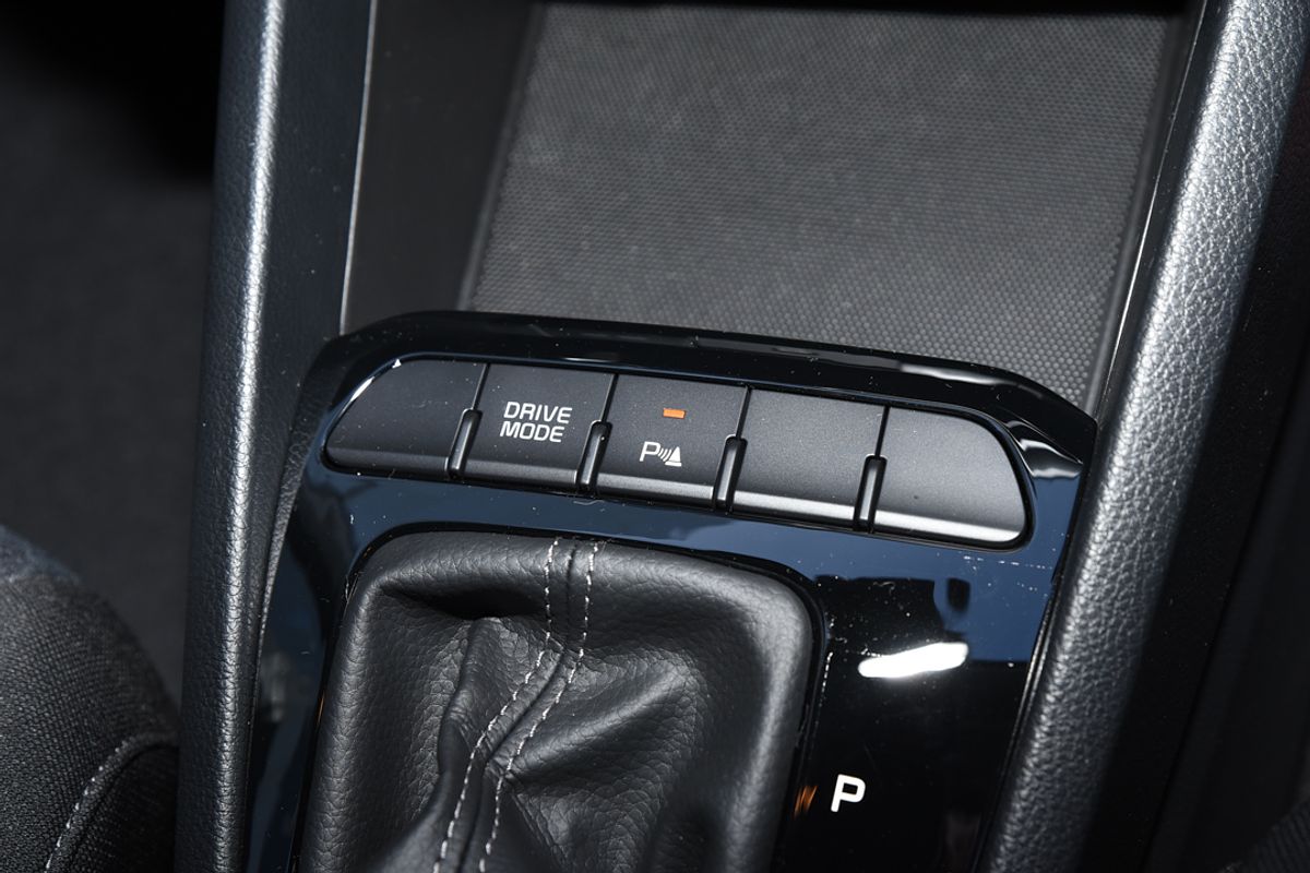 2024 Kia Stonic S YB