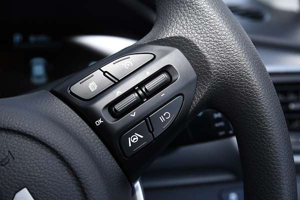 2024 Kia Stonic S YB