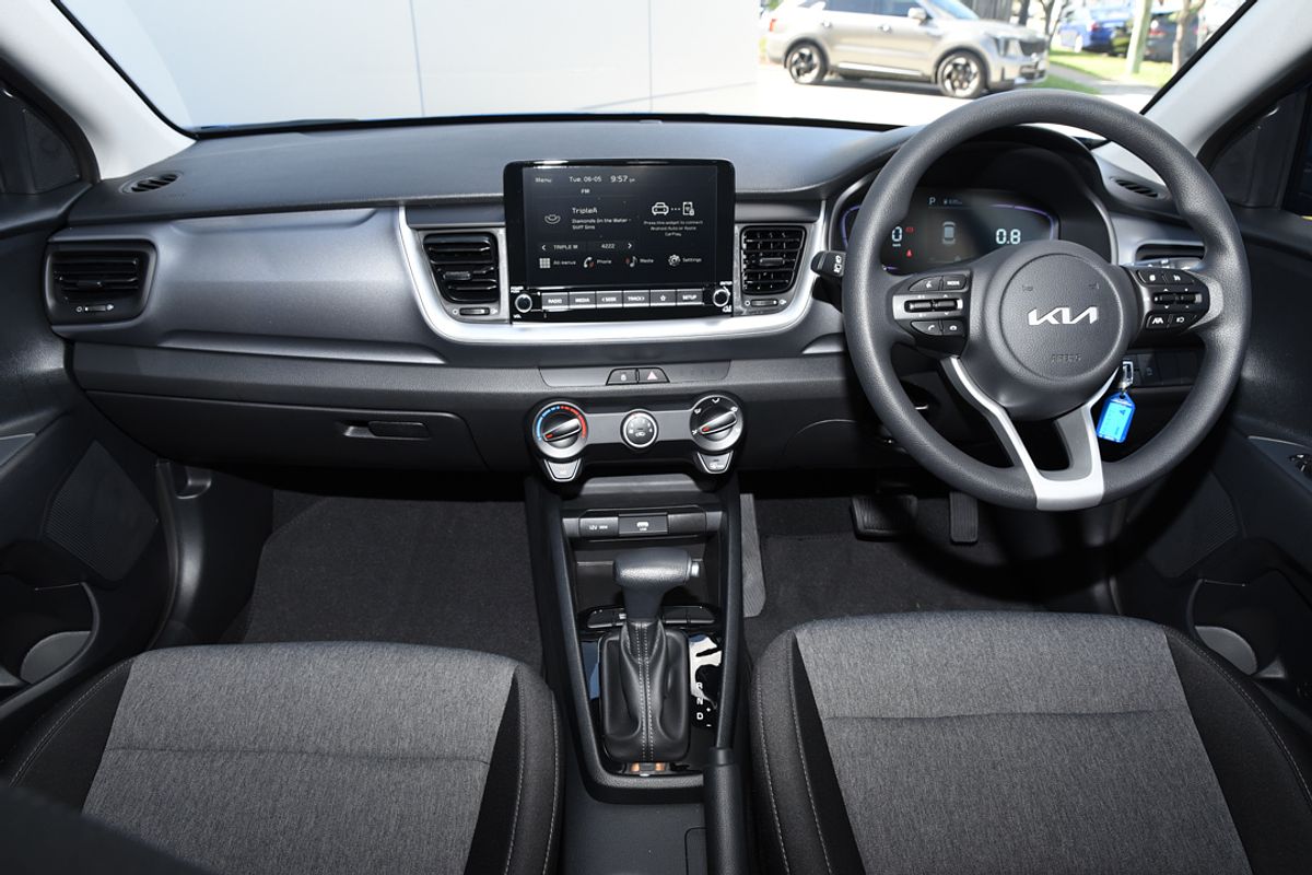 2024 Kia Stonic S YB