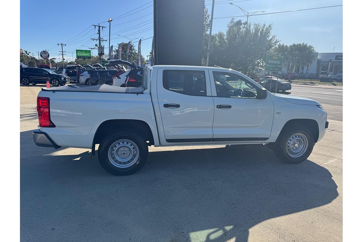 2024 Mitsubishi Triton GLX MV 4X4
