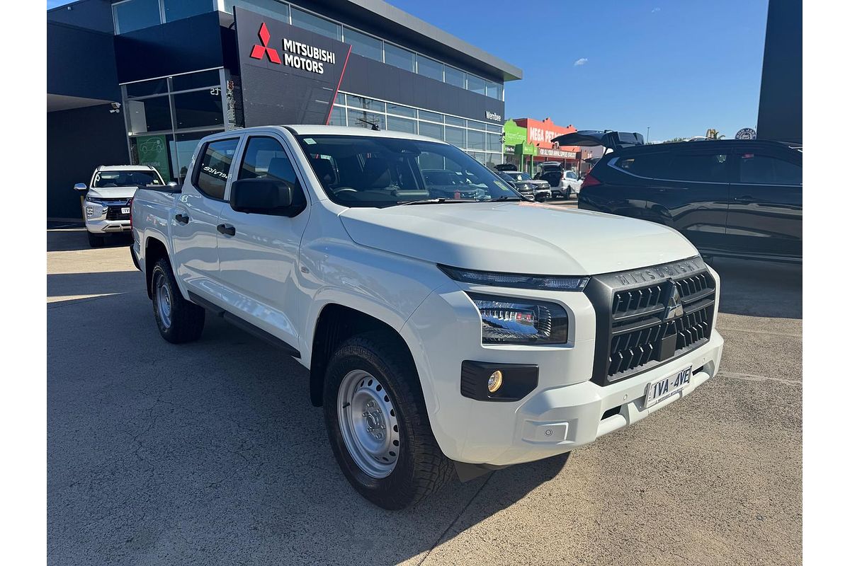 2024 Mitsubishi Triton GLX MV 4X4