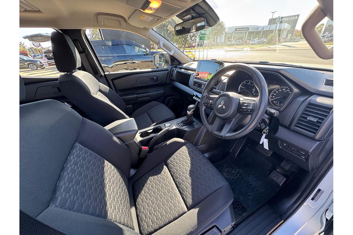 2024 Mitsubishi Triton GLX MV 4X4