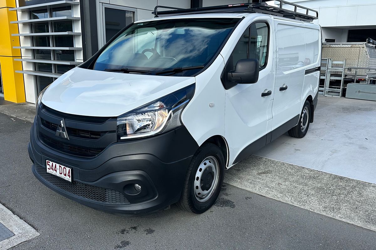 2020 Mitsubishi Express GLX SN SWB