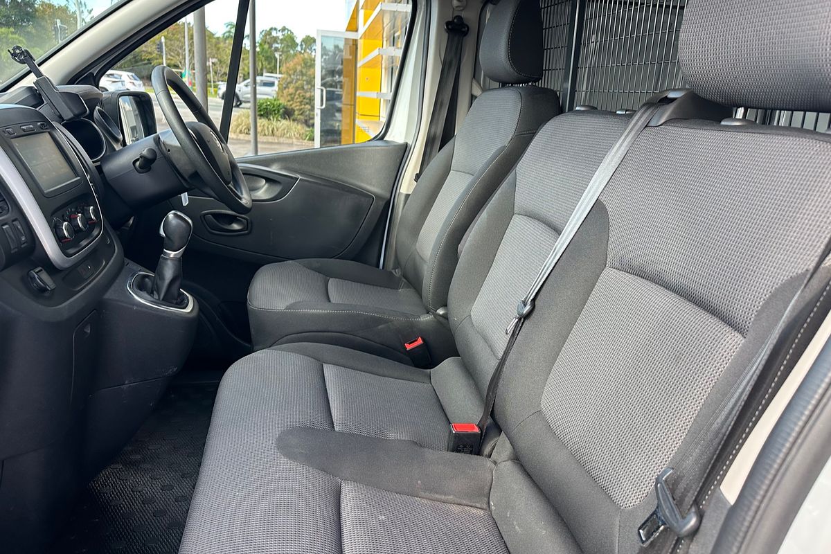 2020 Mitsubishi Express GLX SN SWB
